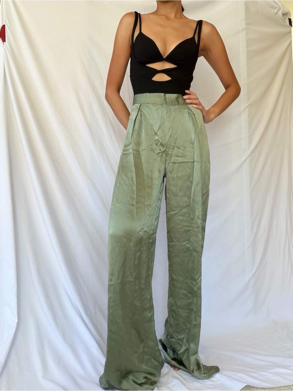 Leocé Luxury Couture Satin Wide Leg Pants Sage Green High Waist Trousers NWOT